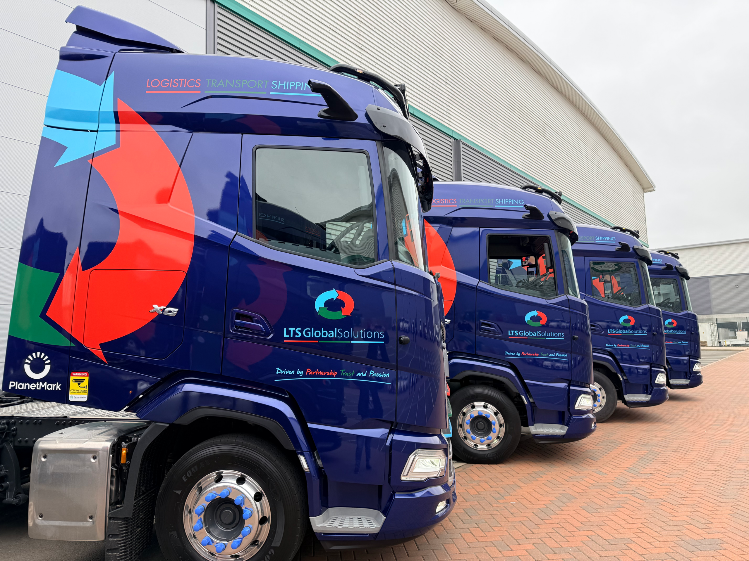 LTS Global Solutions sets a new standard in UK contract logistics with Mobiledock